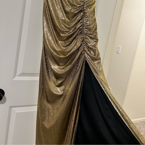Gold floor length bridesmaid or formal dress. - Picture 3 of 6